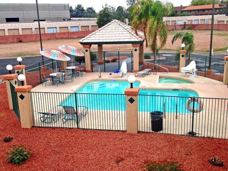 Infinity Inn & Suites Tempe Exteriör bild