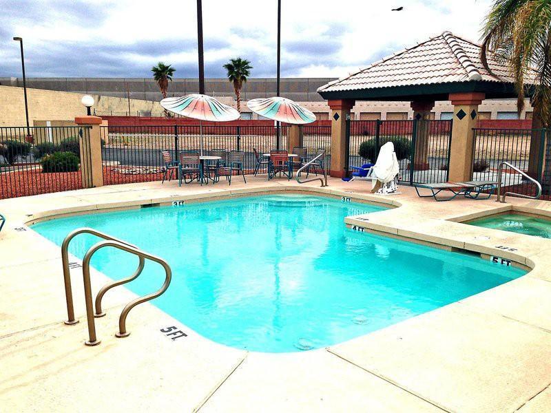 Infinity Inn & Suites Tempe Exteriör bild