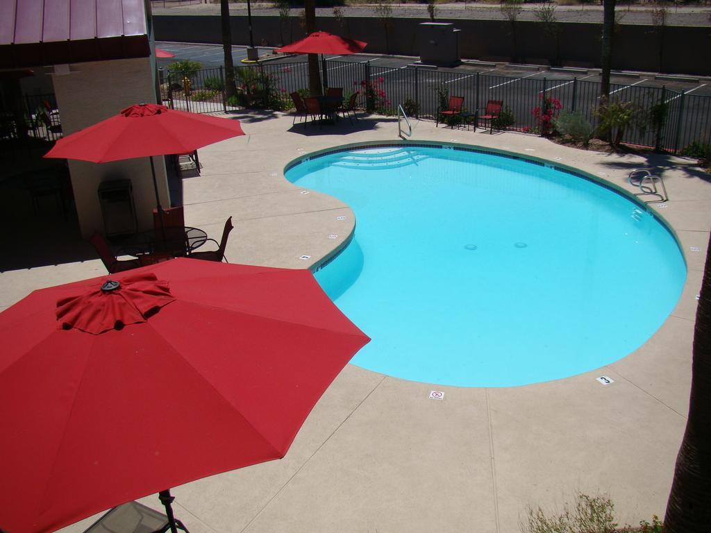 Infinity Inn & Suites Tempe Exteriör bild
